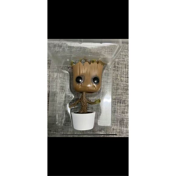 Funko Pop 65 dancing Groot from guardians of the Galaxy - Picture 2 of 12